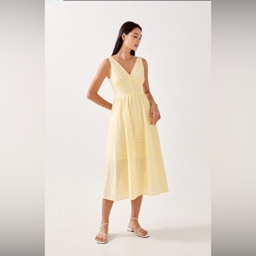 Sleeveless V-Neck Yellow Eyelet Midi Dress